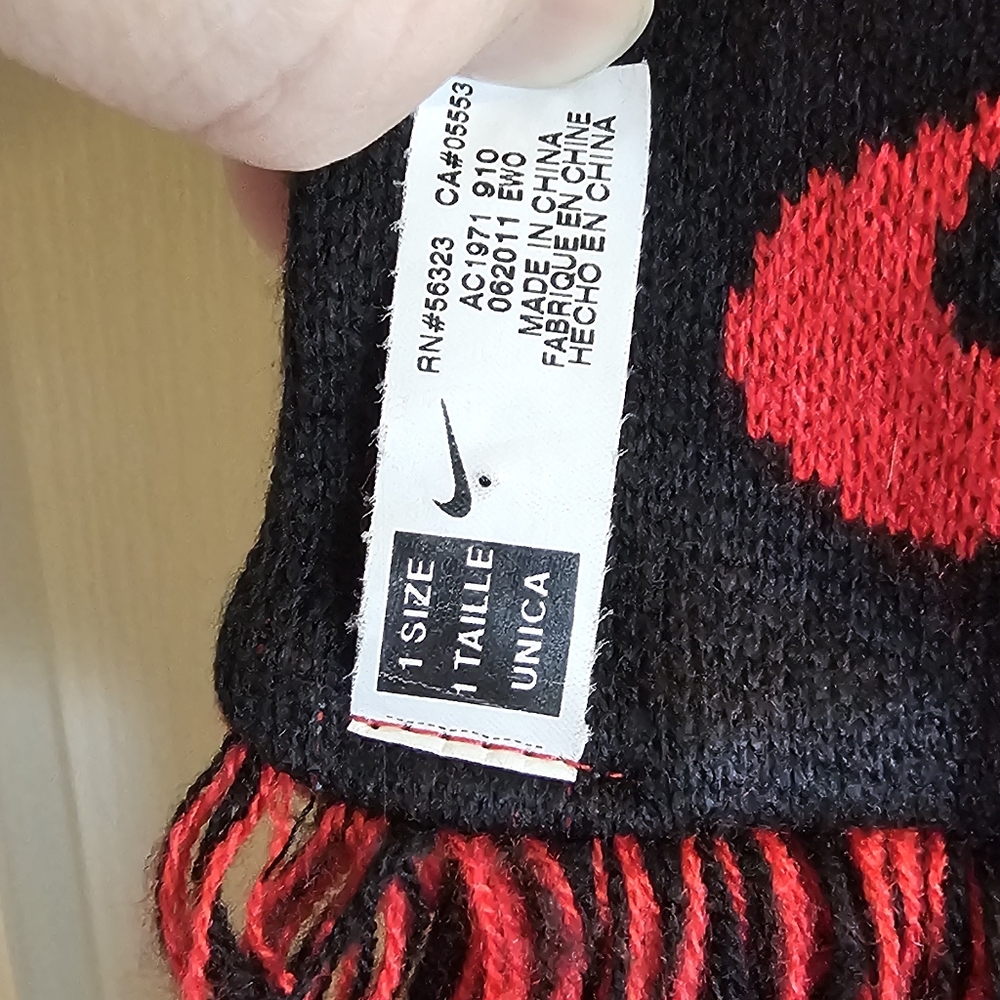 Nike Original Manchester United Soccer Reversible Scarf Adult Unisex - Picture 6 of 6